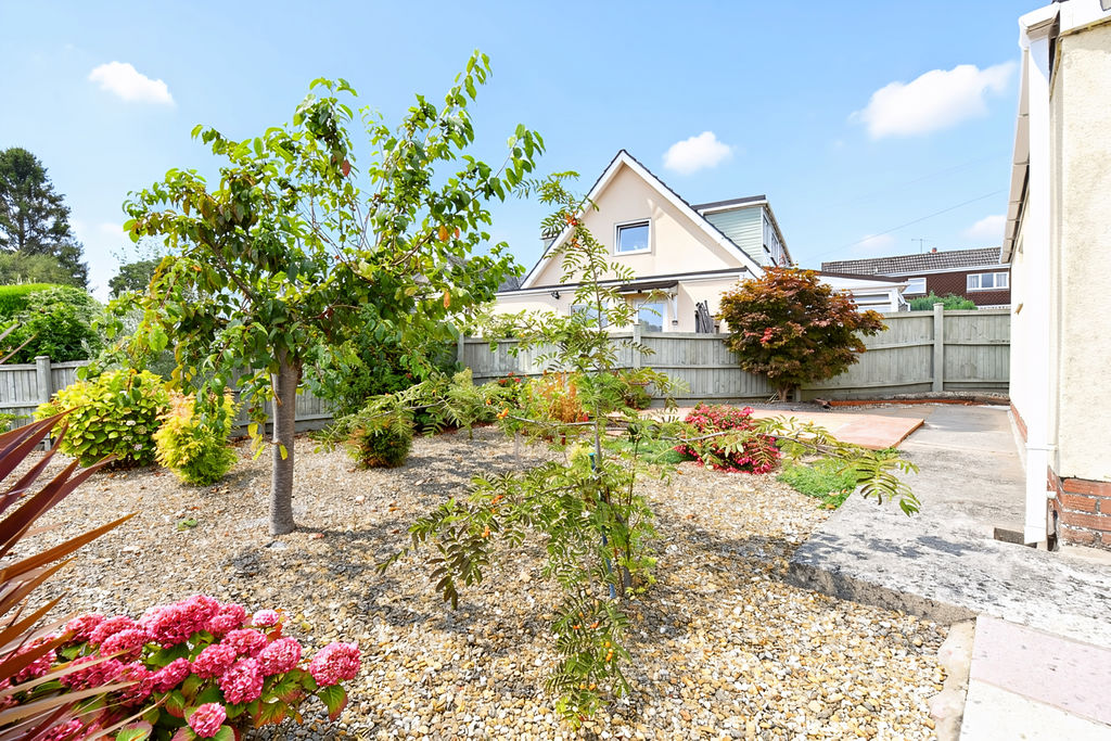 Side Garden- click for photo gallery